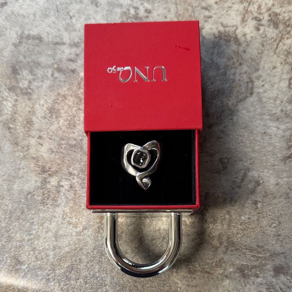 UNO de 50 Silver Ring with Black Stone